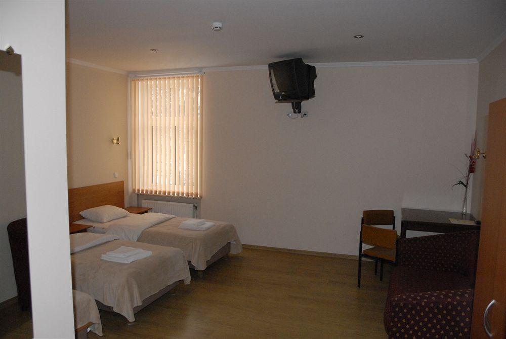 Hotel Knights Court Riga Exterior foto